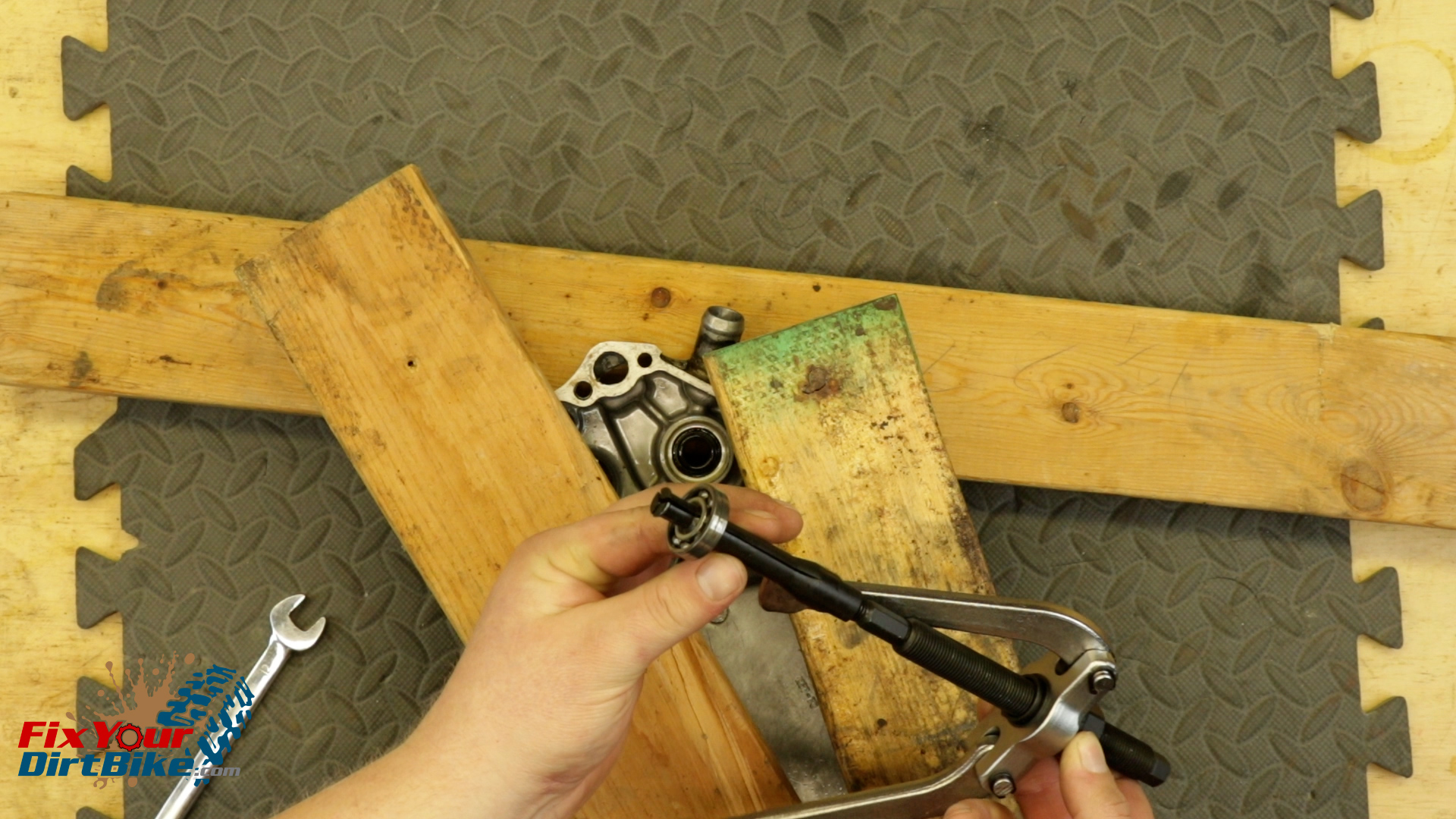12 - Remove The Bearing With A Blind Bearing Puller