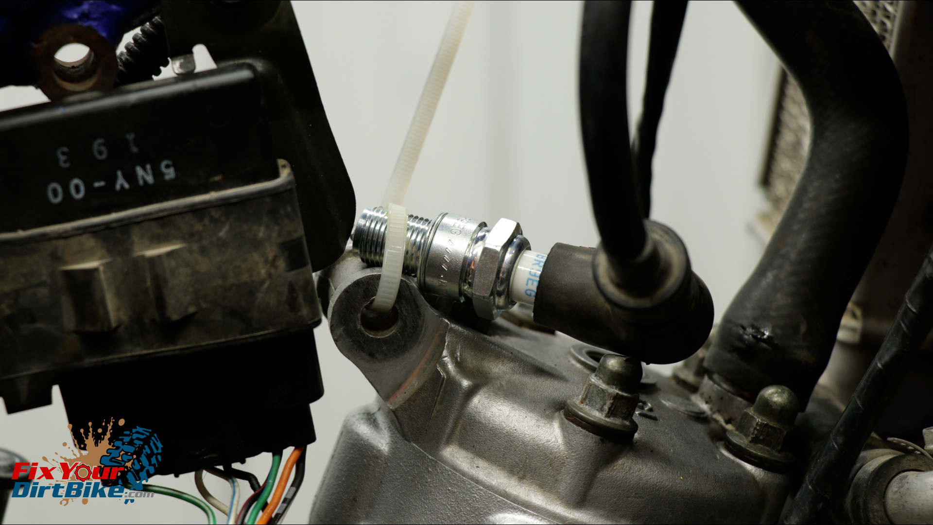 2 - Ground Your Spark Plug To The Cylinder