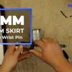 2 – Measure your piston 10mm from the skirt and 90° to the wrist pin